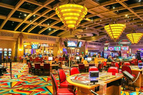 hollywood casino at charles town races